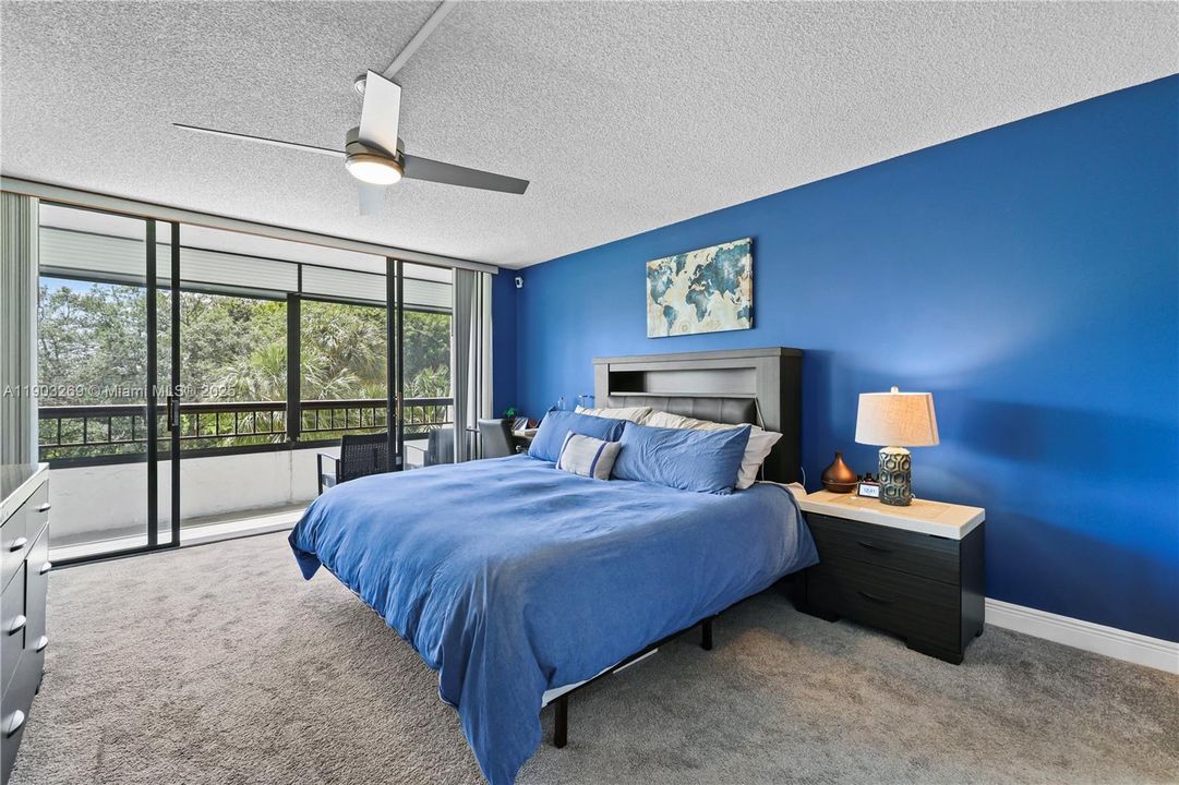 Active With Contract: $2,500 (2 beds, 2 baths, 1207 Square Feet)