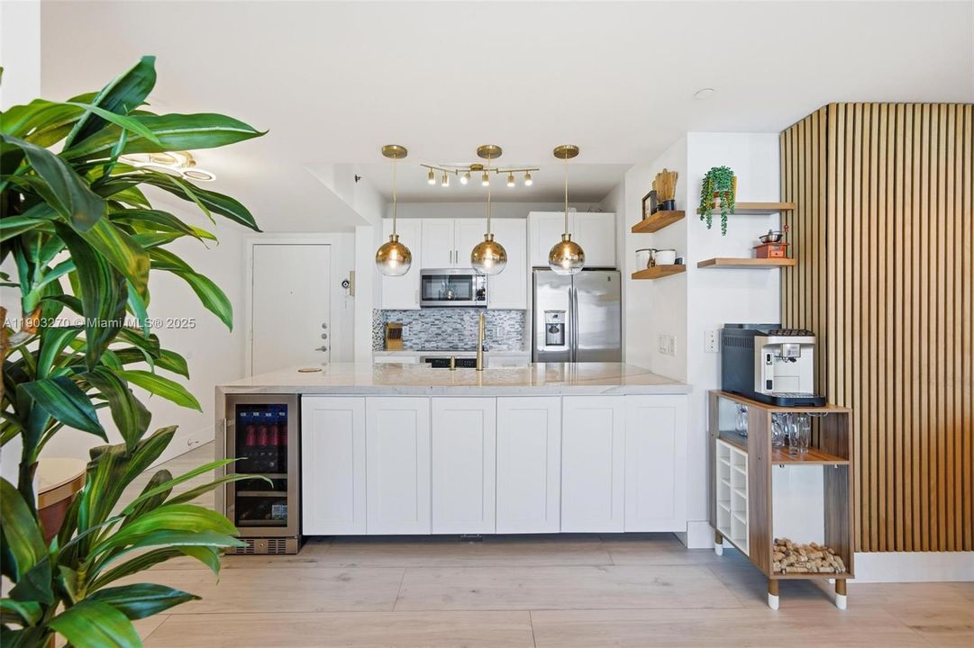 Recently Rented: $5,500 (2 beds, 2 baths, 1120 Square Feet)