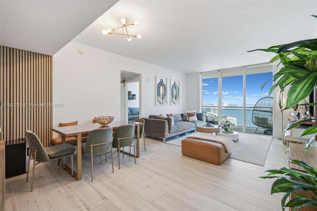 Recently Rented: $5,500 (2 beds, 2 baths, 1120 Square Feet)