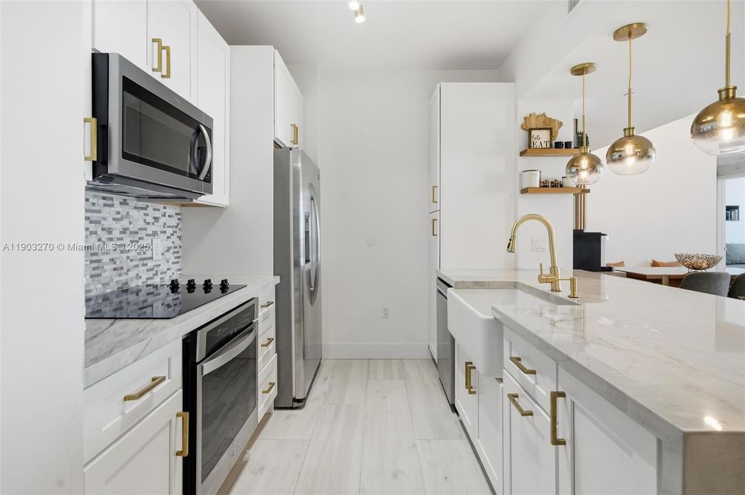 Recently Rented: $5,500 (2 beds, 2 baths, 1120 Square Feet)