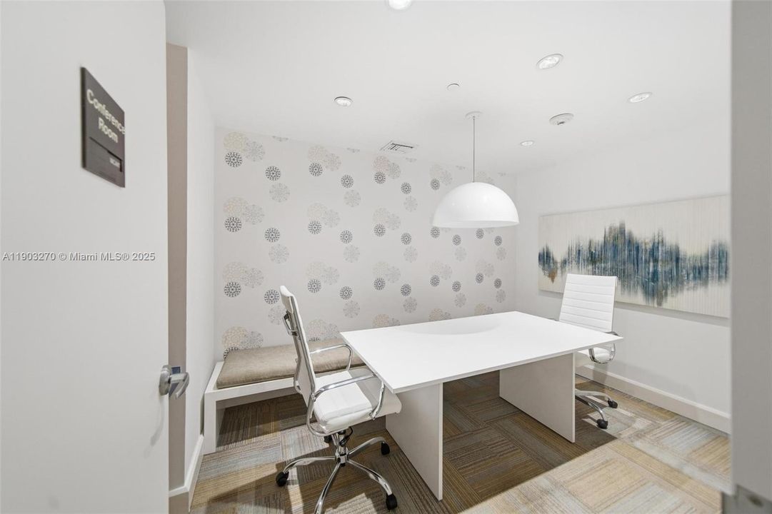 Recently Rented: $5,500 (2 beds, 2 baths, 1120 Square Feet)