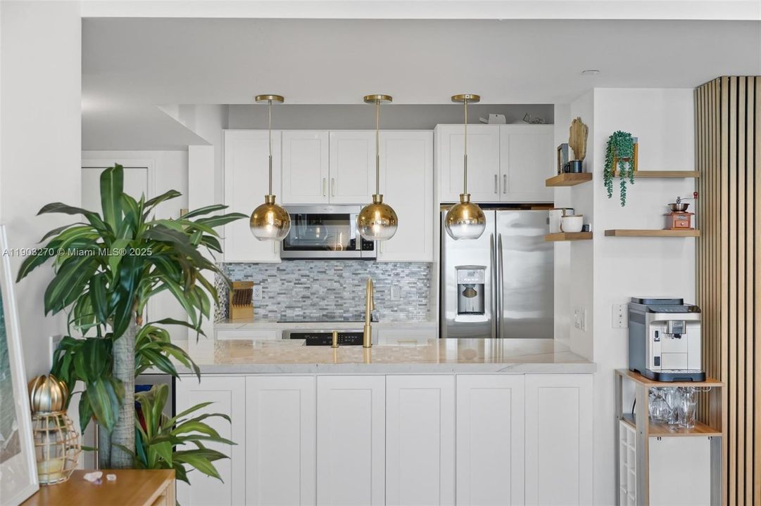 Recently Rented: $5,500 (2 beds, 2 baths, 1120 Square Feet)