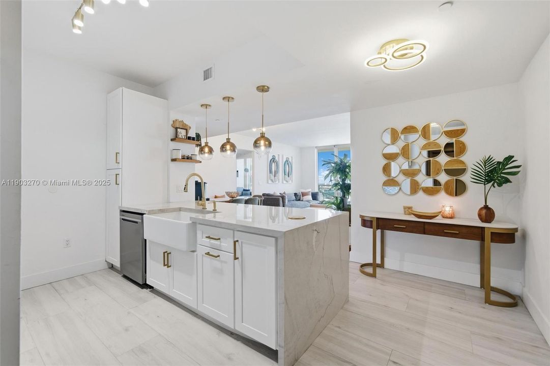 Recently Rented: $5,500 (2 beds, 2 baths, 1120 Square Feet)