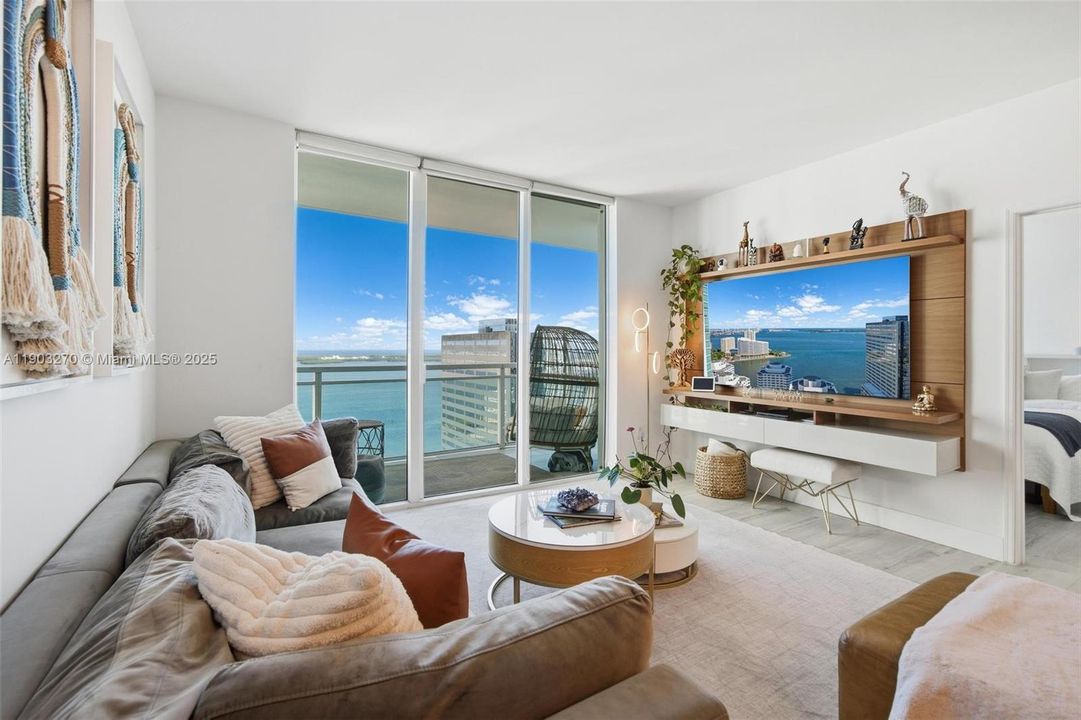 Recently Rented: $5,500 (2 beds, 2 baths, 1120 Square Feet)