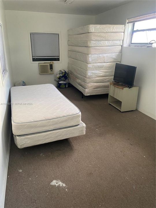 待售: $460,000 (0 贝兹, 0 浴室, 0 平方英尺)