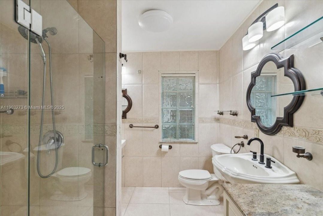 For Sale: $580,000 (4 beds, 2 baths, 1510 Square Feet)