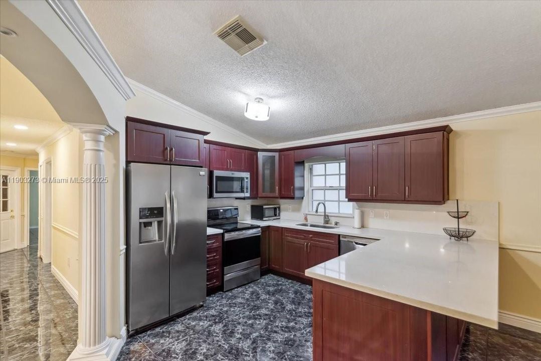 For Sale: $580,000 (4 beds, 2 baths, 1510 Square Feet)