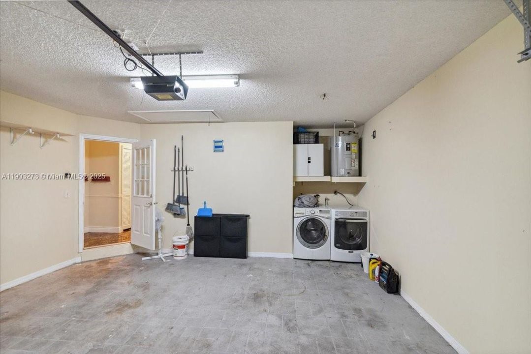 For Sale: $580,000 (4 beds, 2 baths, 1510 Square Feet)