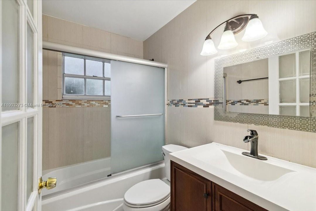 For Sale: $580,000 (4 beds, 2 baths, 1510 Square Feet)