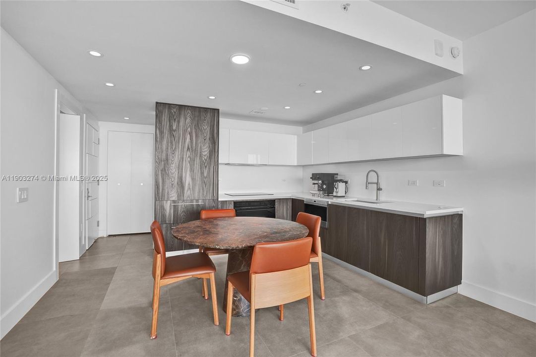 待售: $1,625,000 (3 贝兹, 3 浴室, 1526 平方英尺)