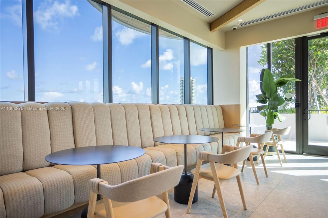 For Rent: $6,500 (1 beds, 1 baths, 0 Square Feet)