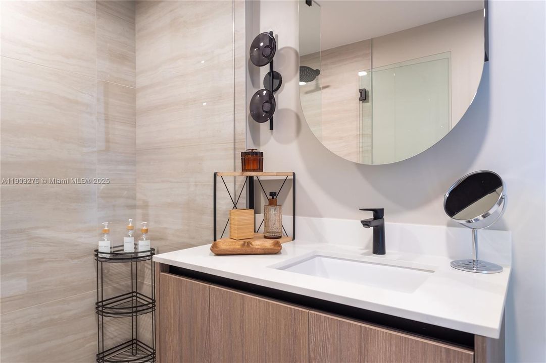 For Rent: $6,500 (1 beds, 1 baths, 0 Square Feet)