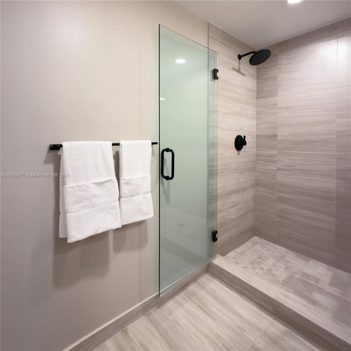 For Rent: $6,500 (1 beds, 1 baths, 0 Square Feet)