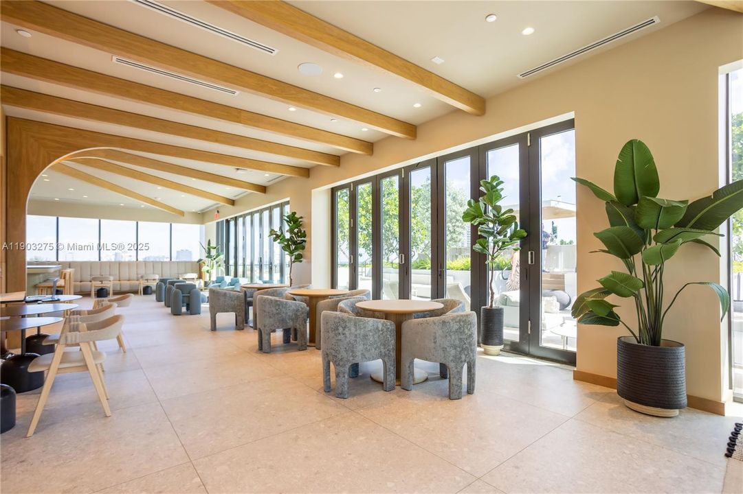 For Rent: $6,500 (1 beds, 1 baths, 0 Square Feet)