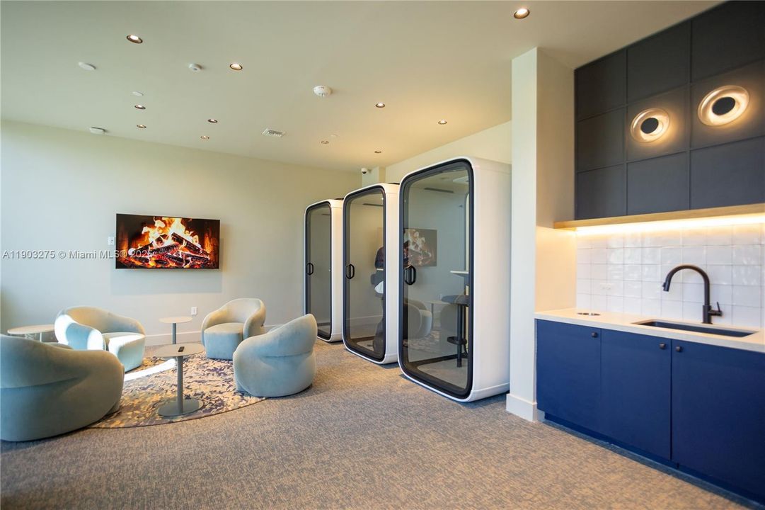 For Rent: $6,500 (1 beds, 1 baths, 0 Square Feet)