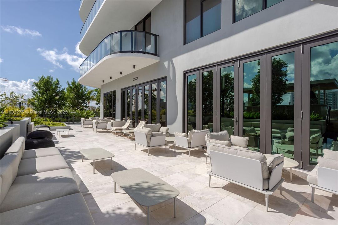 For Rent: $6,500 (1 beds, 1 baths, 0 Square Feet)