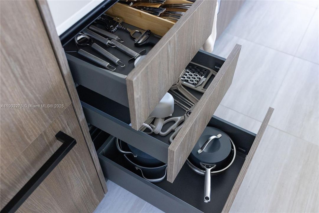 For Rent: $6,500 (1 beds, 1 baths, 0 Square Feet)