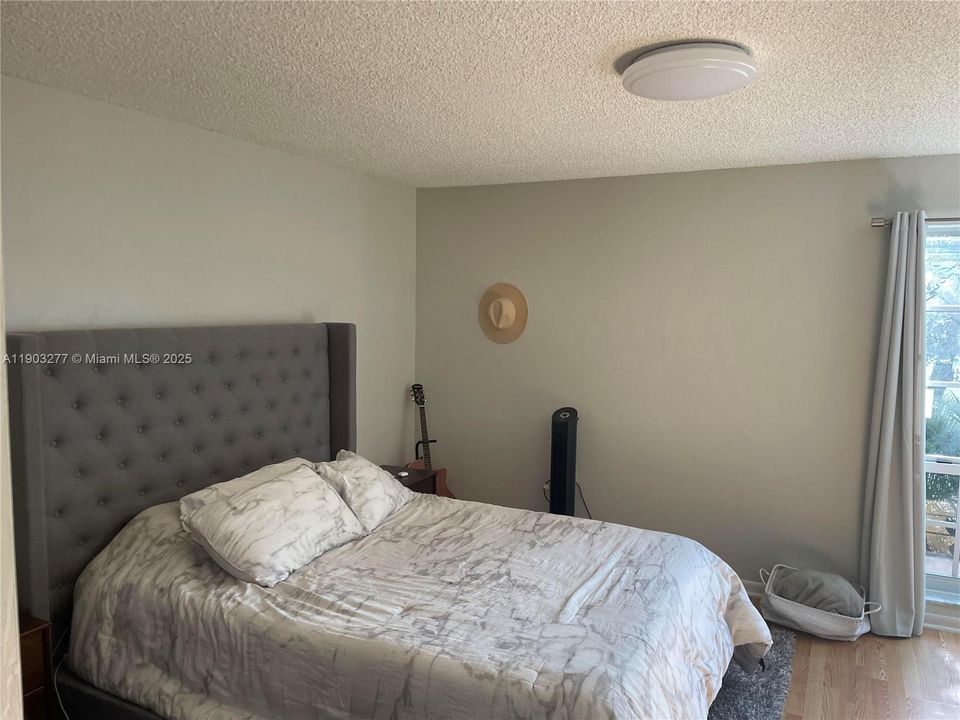 Activo con contrato: $1,900 (1 camas, 1 baños, 672 Pies cuadrados)