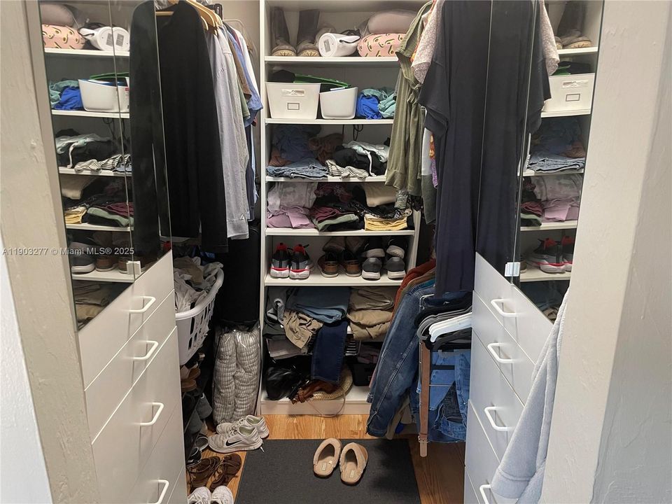 Activo con contrato: $1,900 (1 camas, 1 baños, 672 Pies cuadrados)