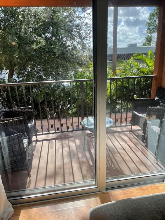 Activo con contrato: $1,900 (1 camas, 1 baños, 672 Pies cuadrados)