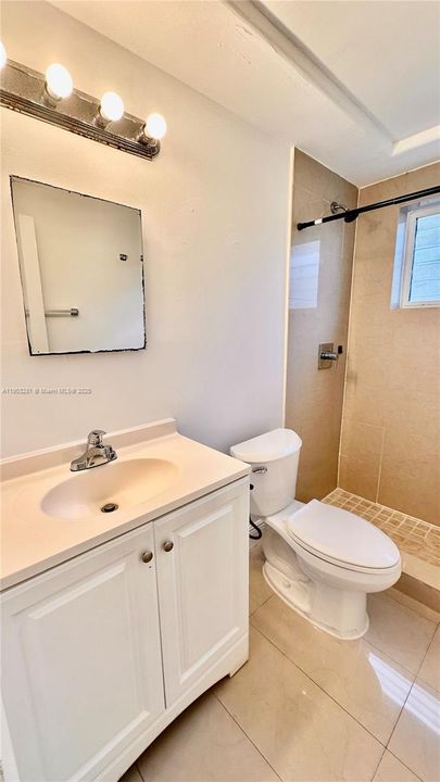 出租: $1,800 (1 贝兹, 1 浴室, 0 平方英尺)