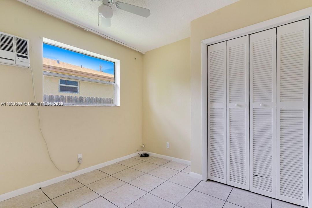 For Rent: $2,240 (2 beds, 1 baths, 656 Square Feet)