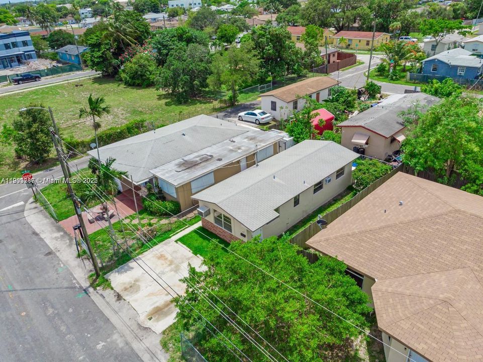 For Rent: $2,240 (2 beds, 1 baths, 656 Square Feet)