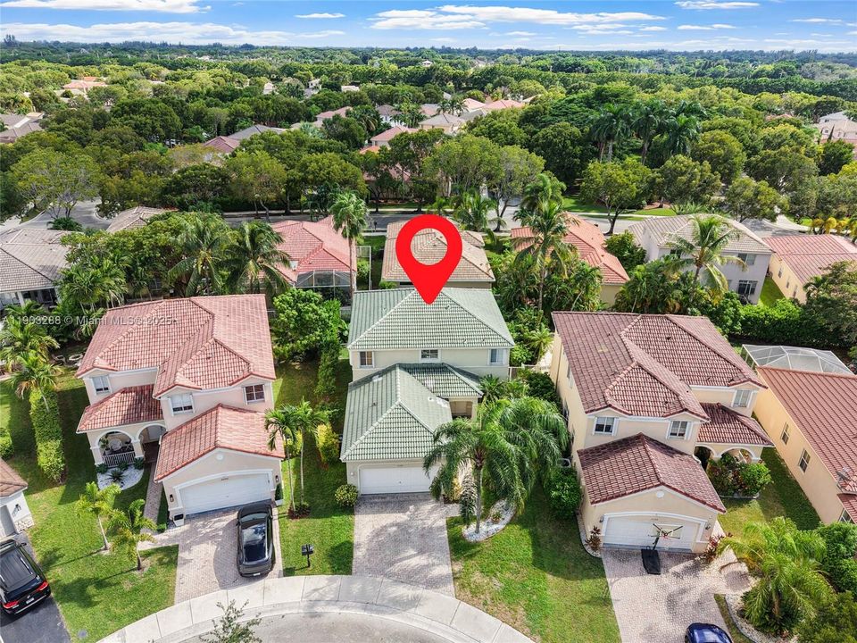 For Rent: $4,900 (4 beds, 2 baths, 2114 Square Feet)