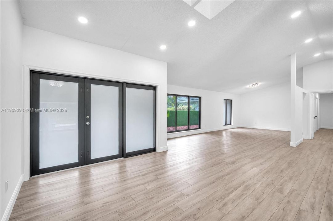 For Rent: $7,000 (4 beds, 2 baths, 2508 Square Feet)