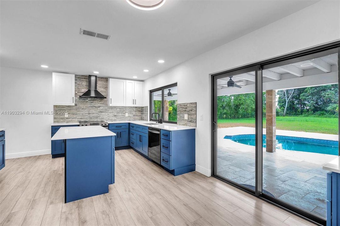 For Rent: $7,000 (4 beds, 2 baths, 2508 Square Feet)