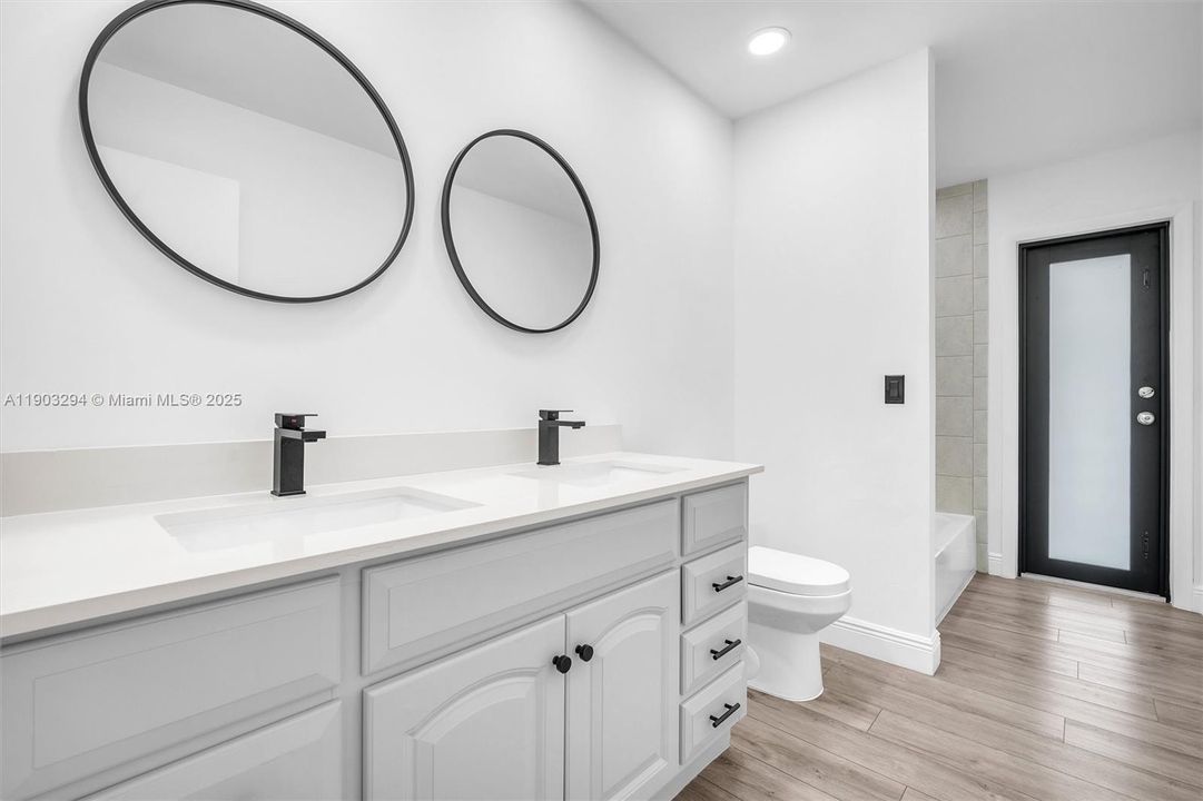 For Rent: $7,000 (4 beds, 2 baths, 2508 Square Feet)