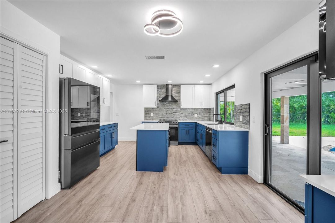 For Rent: $7,000 (4 beds, 2 baths, 2508 Square Feet)