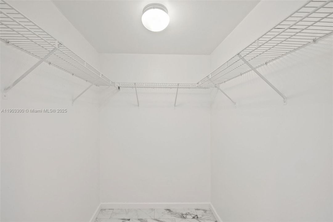 For Rent: $3,500 (2 beds, 2 baths, 1256 Square Feet)