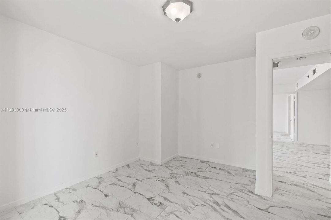 For Rent: $3,500 (2 beds, 2 baths, 1256 Square Feet)