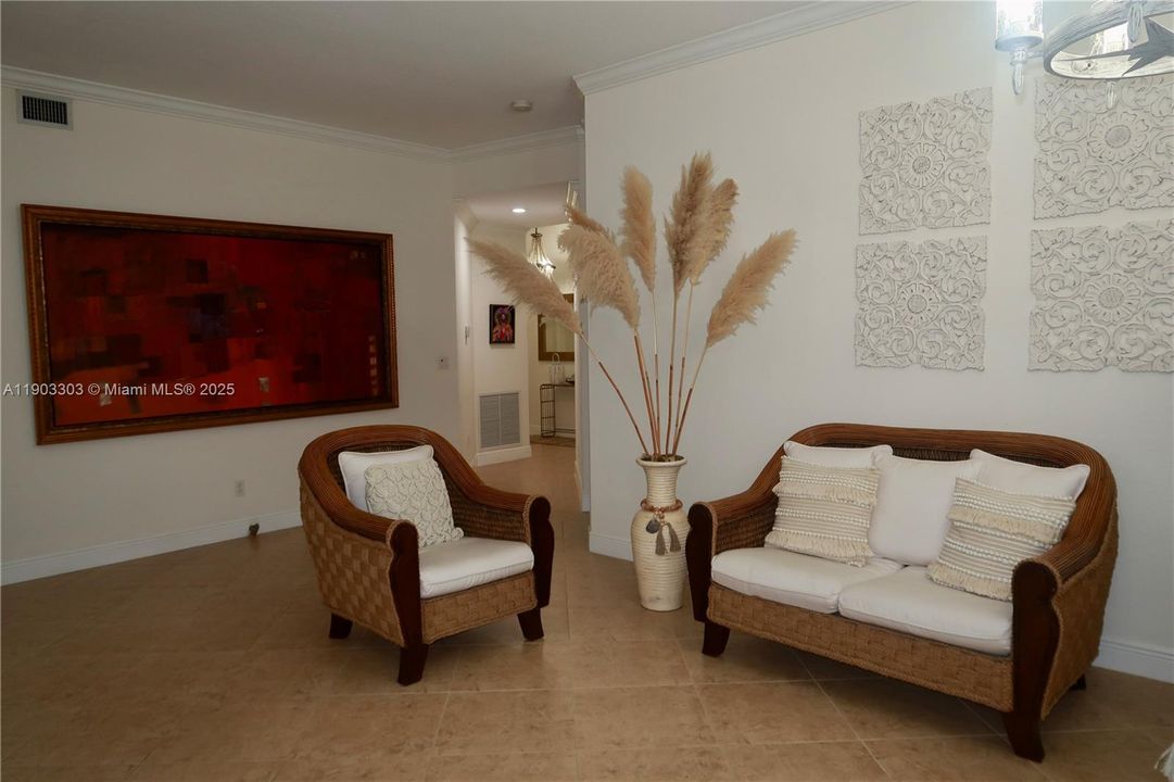 For Rent: $5,500 (2 beds, 2 baths, 1829 Square Feet)