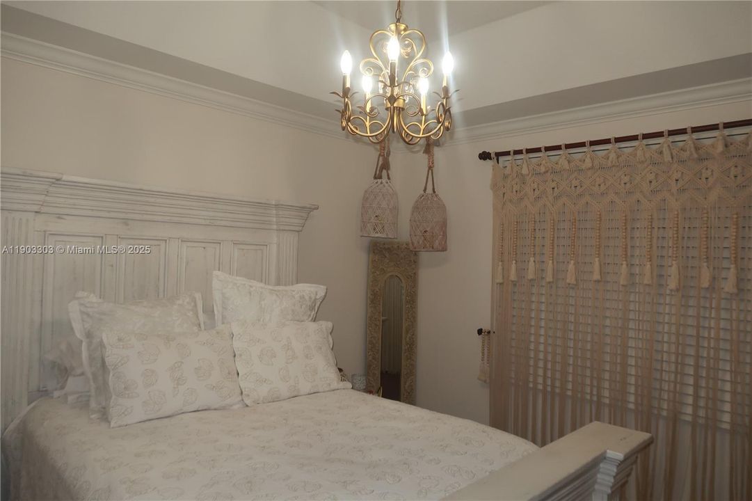 For Rent: $5,500 (2 beds, 2 baths, 1829 Square Feet)