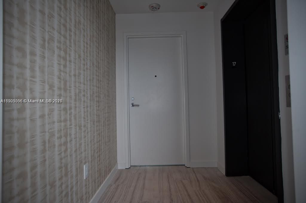 Recently Rented: $5,500 (2 beds, 3 baths, 1293 Square Feet)