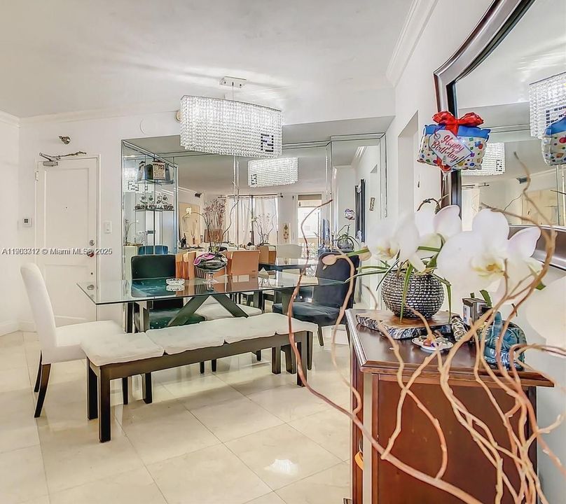 En Venta: $699,000 (2 camas, 2 baños, 1514 Pies cuadrados)