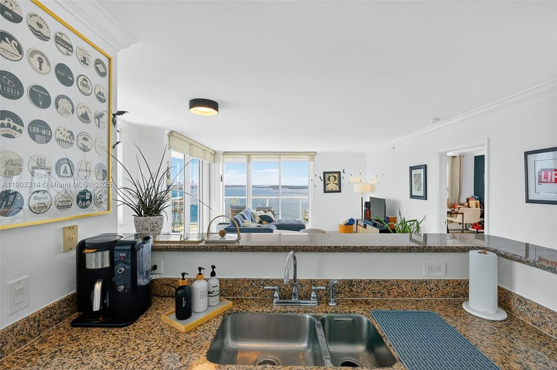 Recently Rented: $5,100 (2 beds, 2 baths, 1200 Square Feet)