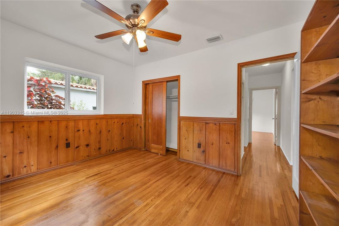 На продажу: $1,400,000 (3 спален, 2 ванн, 1724 Квадратных фут)