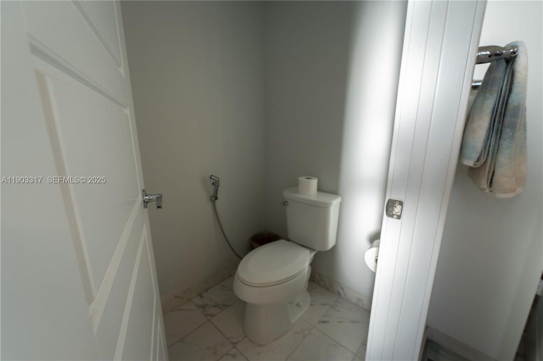 For Sale: $524,900 (3 beds, 2 baths, 1898 Square Feet)