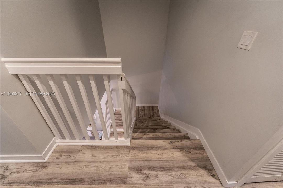 For Sale: $524,900 (3 beds, 2 baths, 1898 Square Feet)