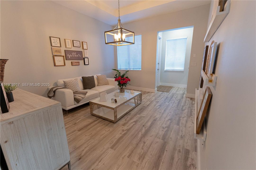 For Sale: $524,900 (3 beds, 2 baths, 1898 Square Feet)