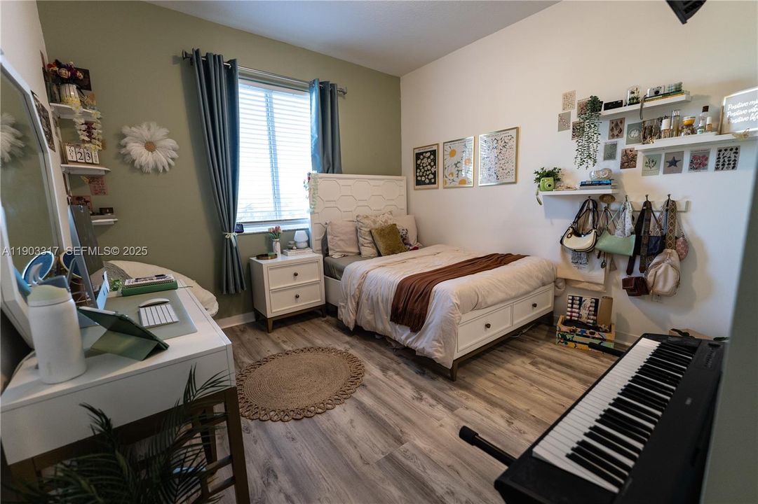 For Sale: $524,900 (3 beds, 2 baths, 1898 Square Feet)