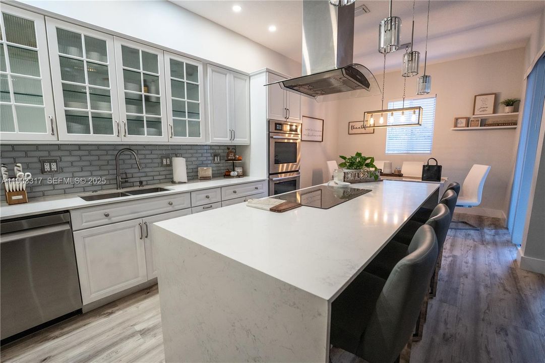 For Sale: $524,900 (3 beds, 2 baths, 1898 Square Feet)