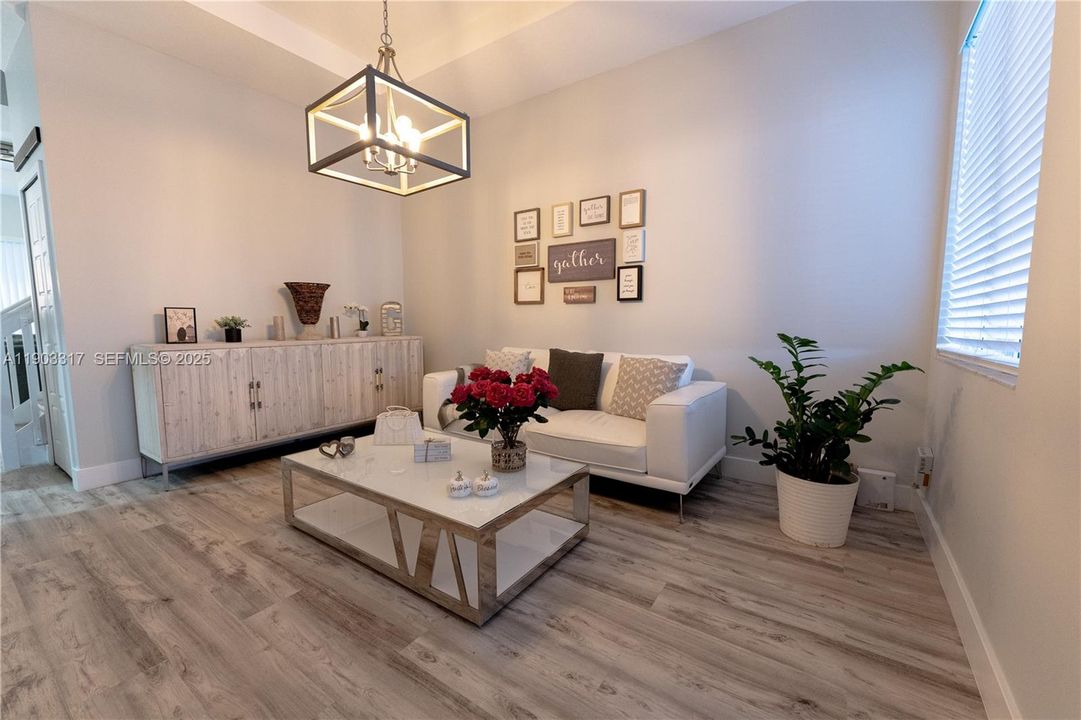 For Sale: $524,900 (3 beds, 2 baths, 1898 Square Feet)