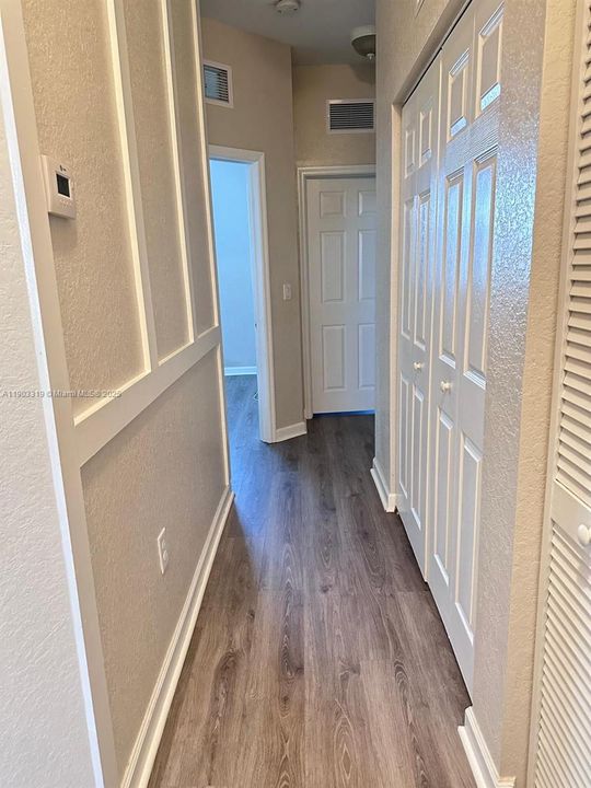 Recently Rented: $2,900 (3 beds, 2 baths, 1661 Square Feet)