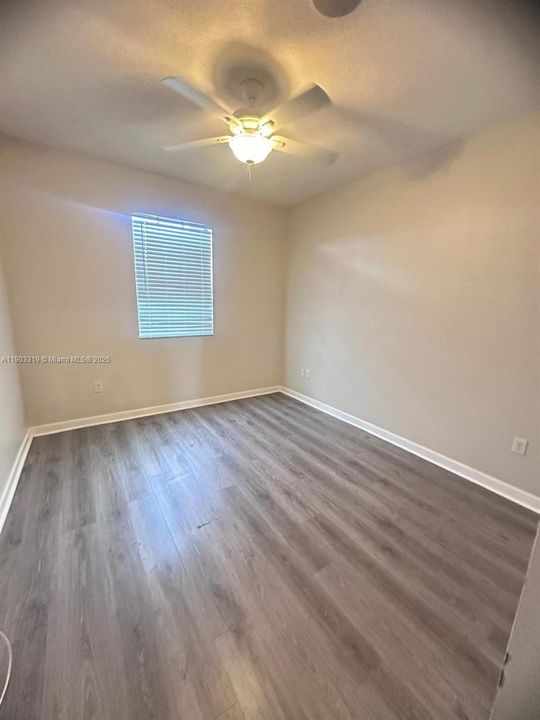 Recently Rented: $2,900 (3 beds, 2 baths, 1661 Square Feet)