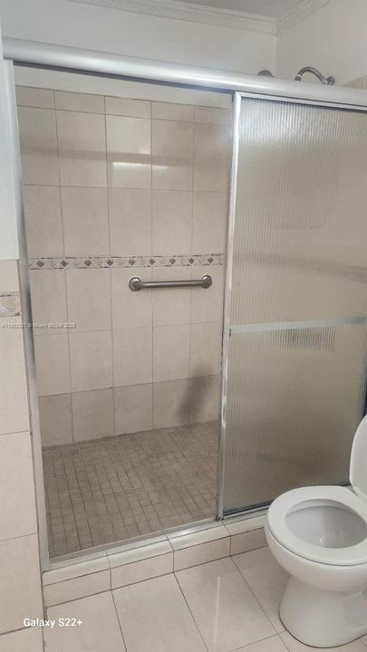 For Rent: $1,900 (1 beds, 1 baths, 558 Square Feet)