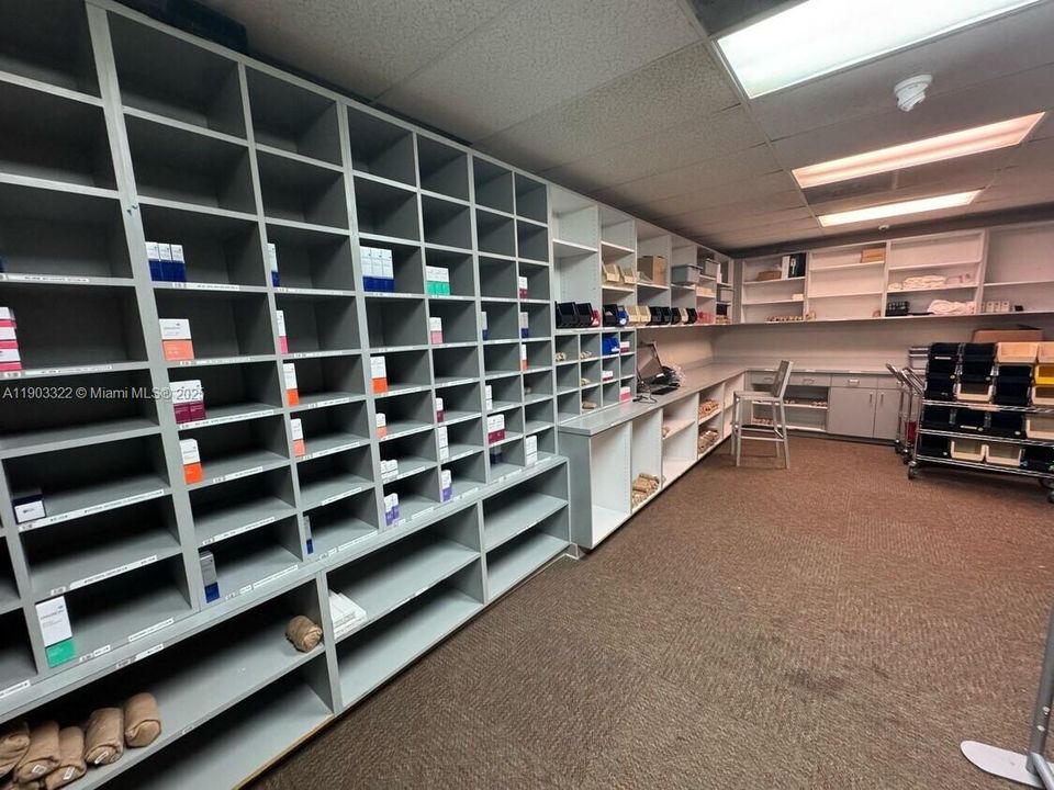 For Rent: $14,900 (0 beds, 0 baths, 0 Square Feet)